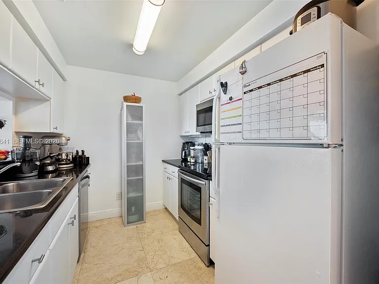 2475 Brickell Ave #1805 — Photo 9