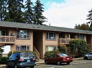 7428 208th St SW #101, Edmonds, WA 98026