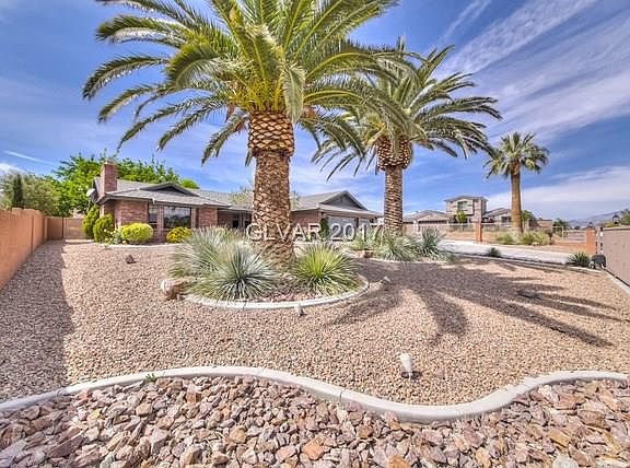 3rd image of 5885 N Conquistador St