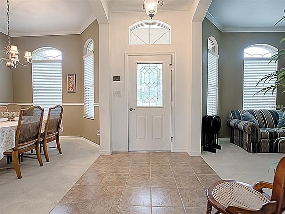 3rd image of 24009 Robinwood St