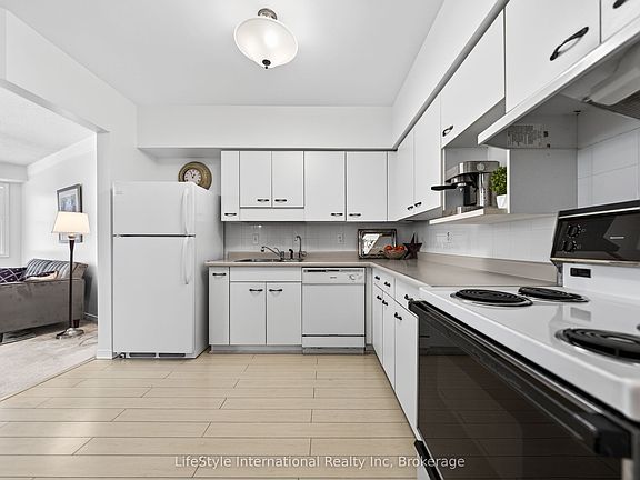 4th image of 208 Silvercreek Pkwy N #103