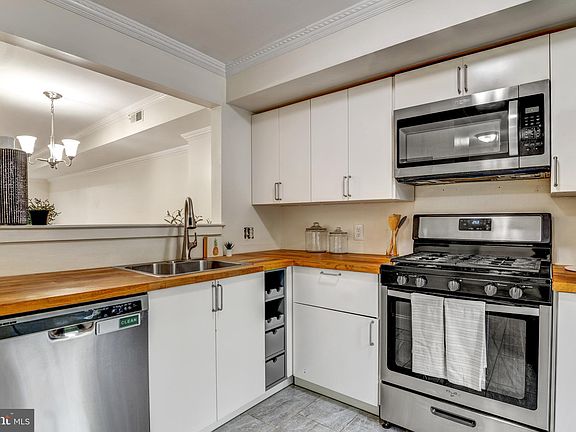 4th image of 6331 Stevenson Ave APT D