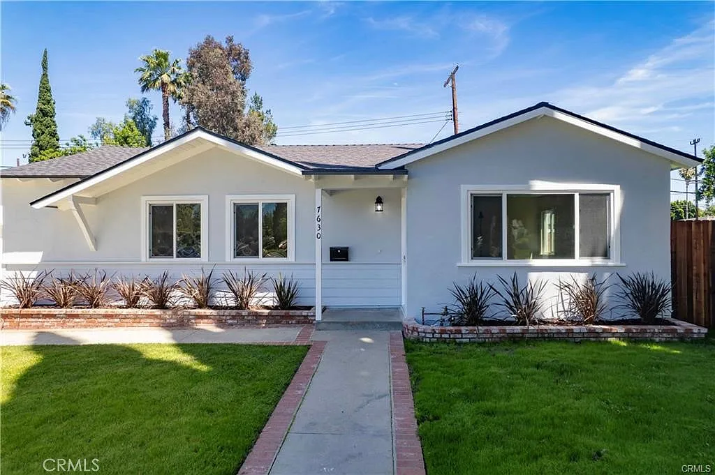 3 bed, 1290 sqft, $3,250 — Photo 1
