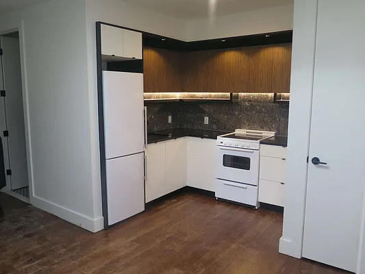 Rented by Spot It Realty LLC | media 60