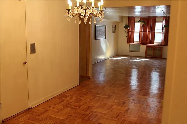 Sold by MVM Realty Services LLC | media 6