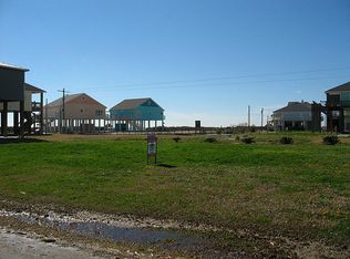 941 S Fisherman, Crystal Beach, TX 77650