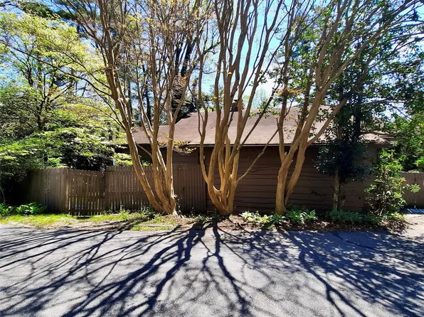 121 Ohara Cir, Hendersonville, NC 28739