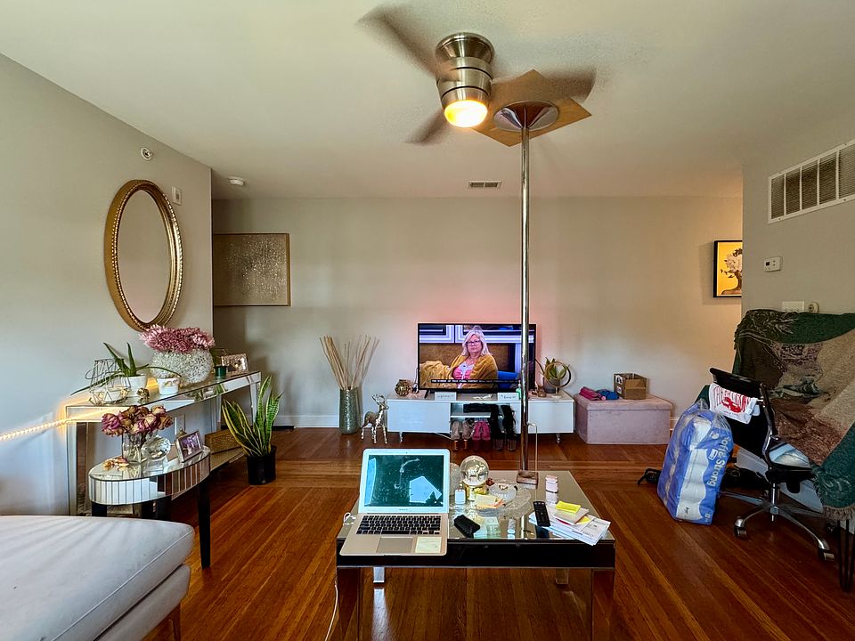 1st image of 133 W Tulpehocken St APT 4