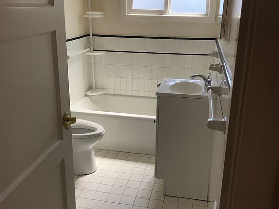 2nd image of 1438 20th Ave