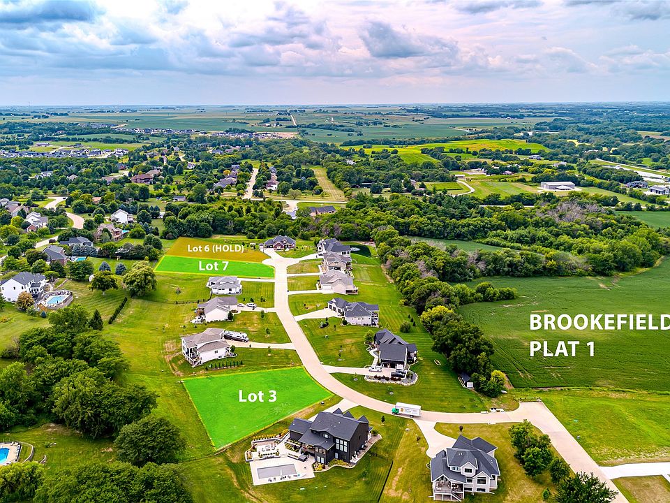 2nd image of 11654 NW Brookefield Ct