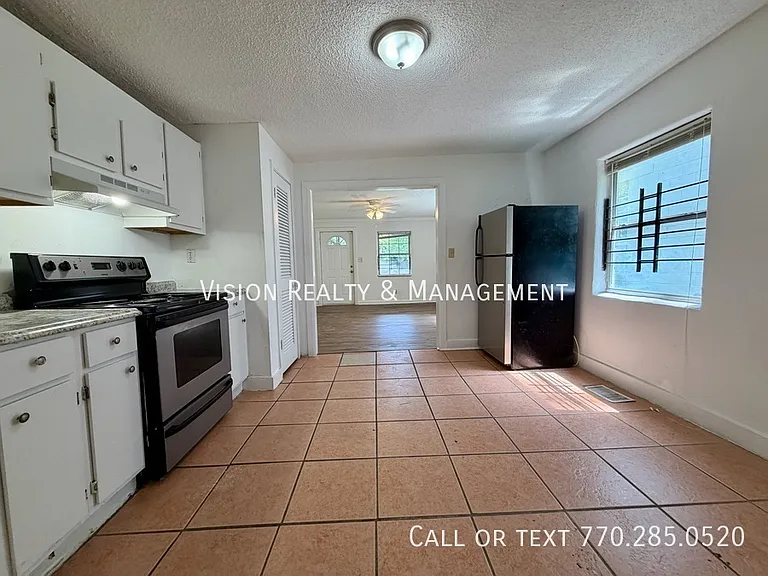 1070 Ollie Cir NW #A — Photo 11