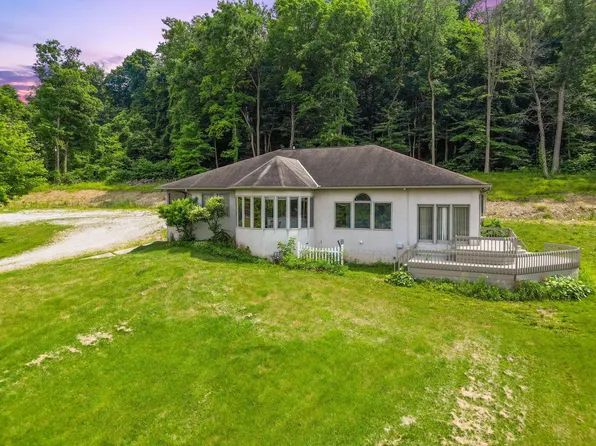 8633 Winchester Rd NW, Carroll, OH 43112
