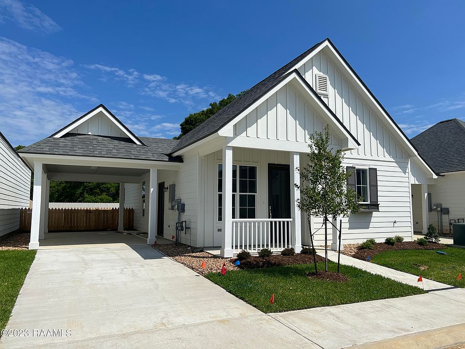 1st image of 106 Satsuma Dr