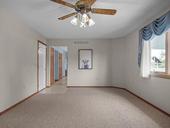 4th image of 2611 Mathew Ct