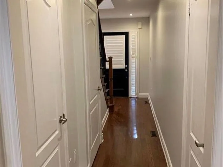 326 Doak Ln — Photo 4