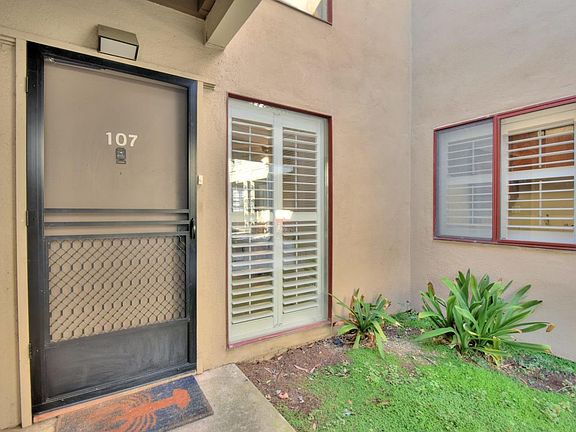 3rd image of 439 Alberto Way Unit A107