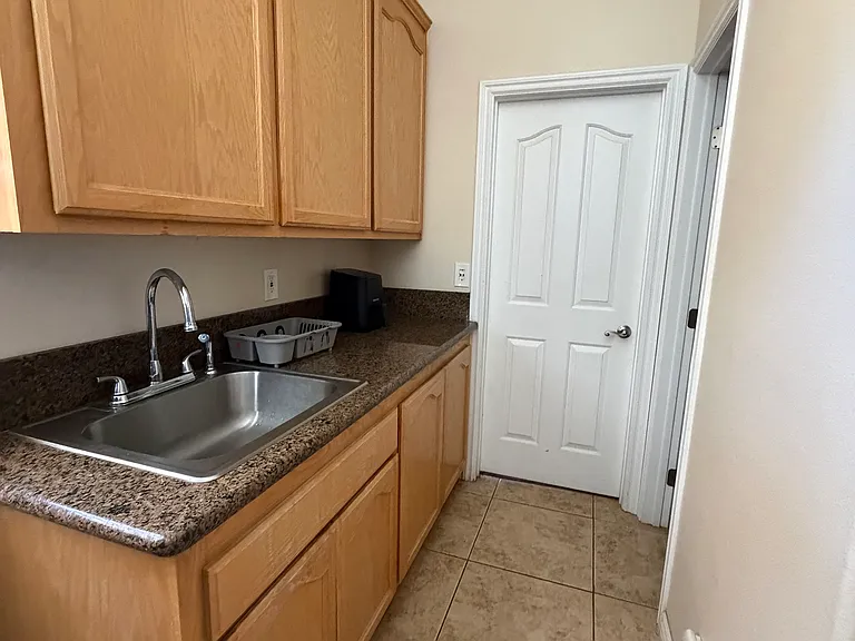 7323 Smoke Tree Rd — Photo 2