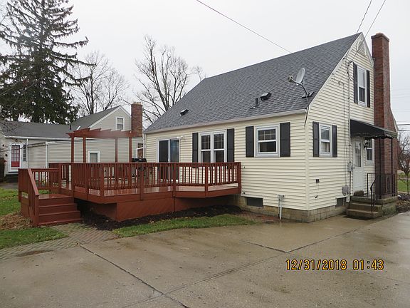 2nd image of 597 W Cook Rd