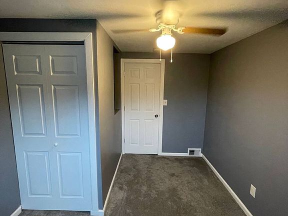 5th image of 260 Evaline St