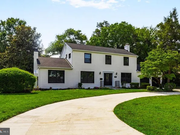 520 N Quaker Ln, Alexandria, VA 22304