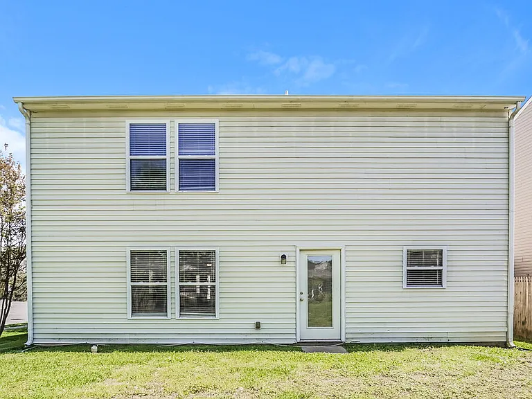 4490 Saint Catherines Ct — Photo 17