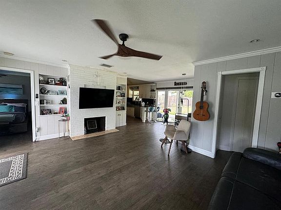 4th image of 1509 NE 35th Street