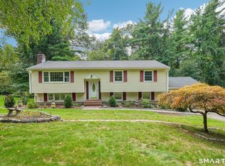6 Hillcrest Rd, Bethel, CT 06801