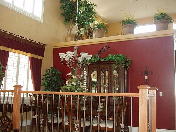 Formal Dining