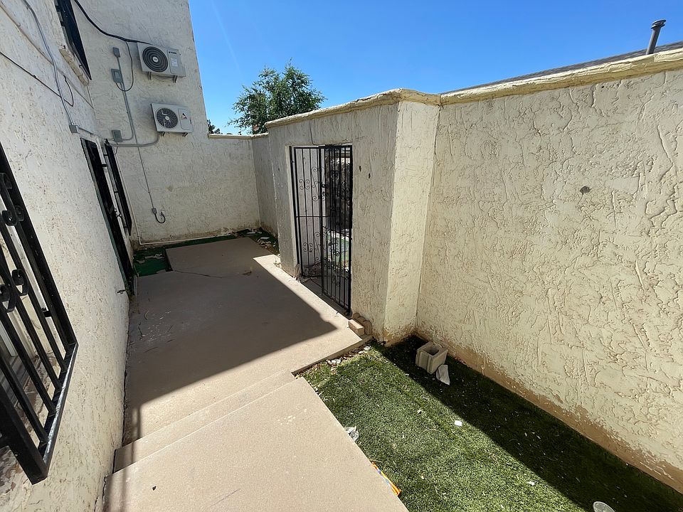 1st image of 10613 Cuatro Vistas Dr #B