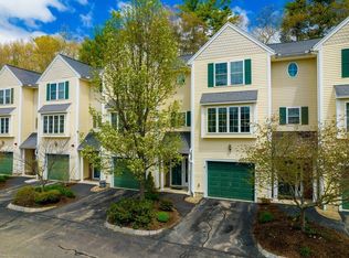 12 Groveland Commons Way, Groveland, MA 01834