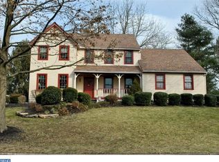 231 Firethorn Ct, Holland, PA 18966