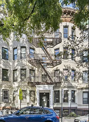 Rented by Compass | media 22