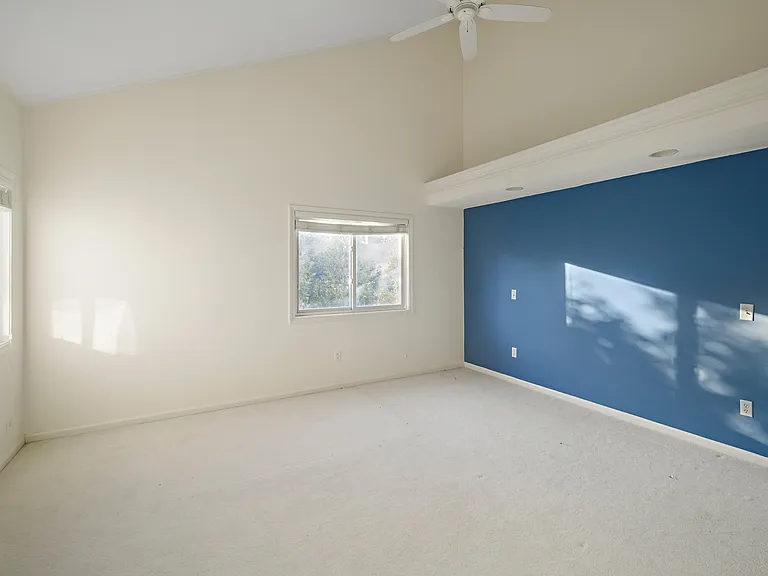 73 Half Crown Cir — Photo 16