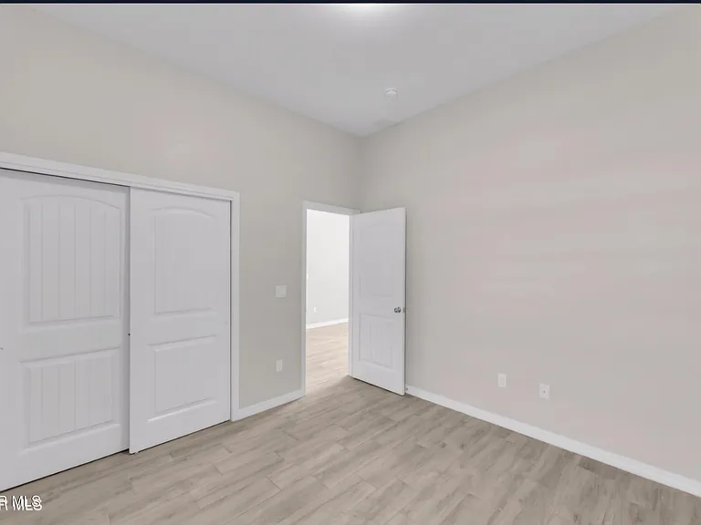 13729 Vista Lagos Ave — Photo 29
