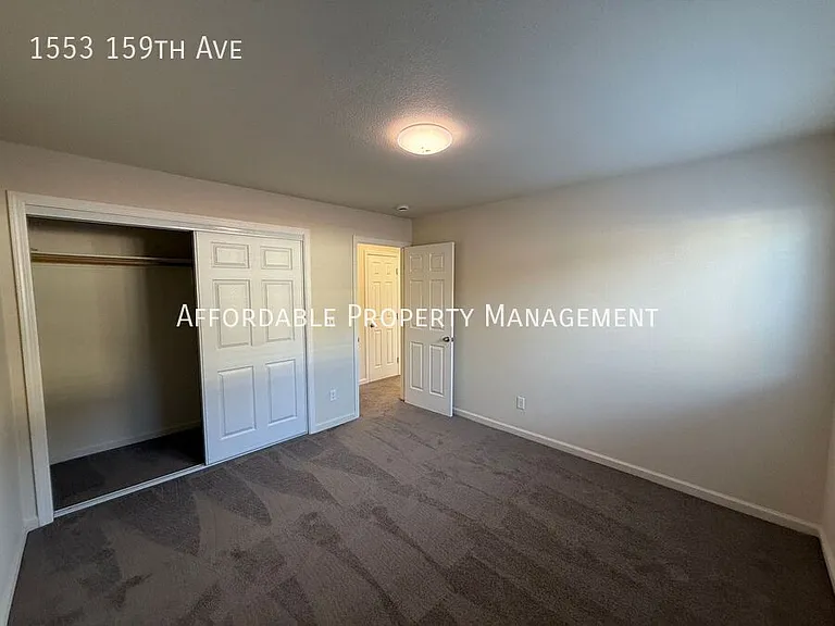 1553 159th Ave — Photo 12
