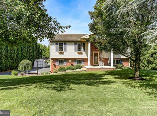 2135 River Rd, Bainbridge, PA 17502