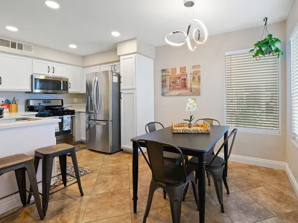 3123 Key Largo Dr Unit 101, Paradise Town, NV 89120