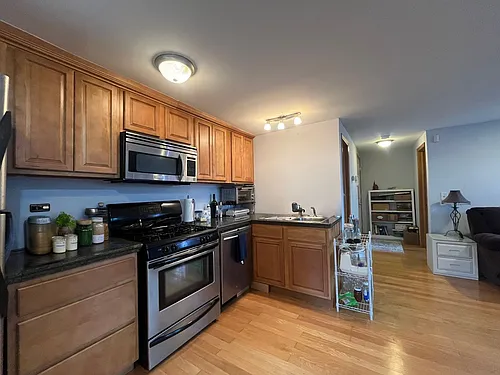 1098 Lexington Photo 1