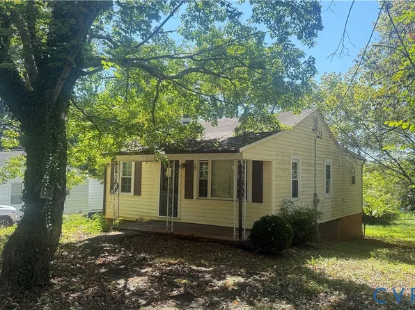 105 Eanes St, Martinsville, VA 24112