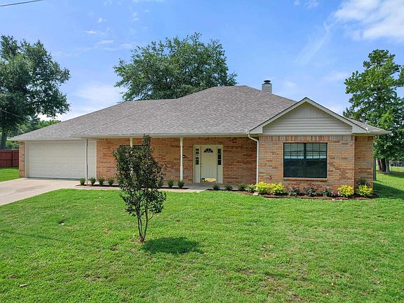 3rd image of 595 Briar Cove Dr