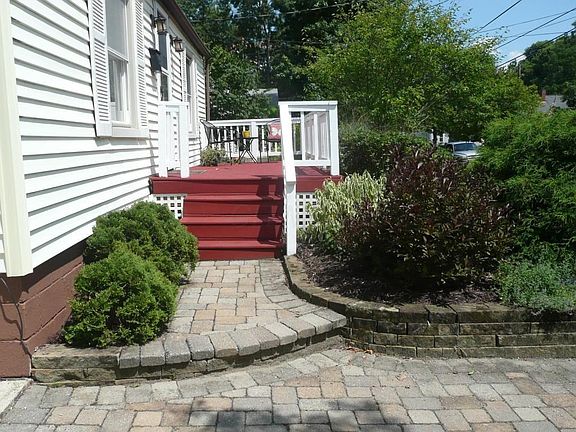 2nd image of 196 W Fountain Ave