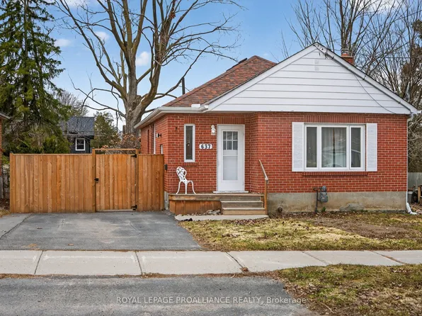 637 Beverly St, Peterborough, ON K9H 2B4