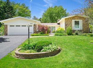 5814 Elm St, Lisle, IL