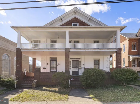 449-451 Main St, Schwenksville, PA 19473