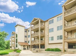 3801 Clubhouse Dr APT 206, Champaign, IL