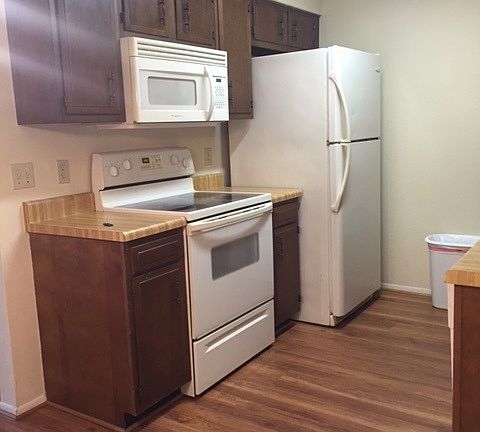 2nd image of 8580 Glen Meadow Ln