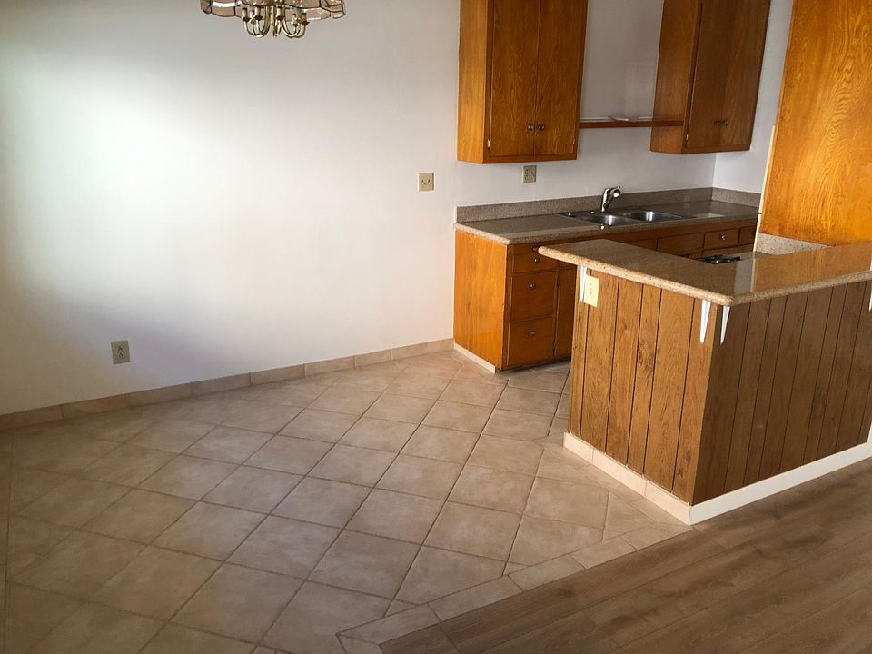 1st image of 615 E Magnolia Blvd #G
