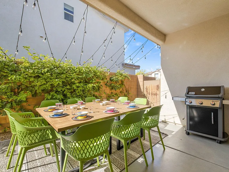 48584 Anastacia Ct — Photo 41