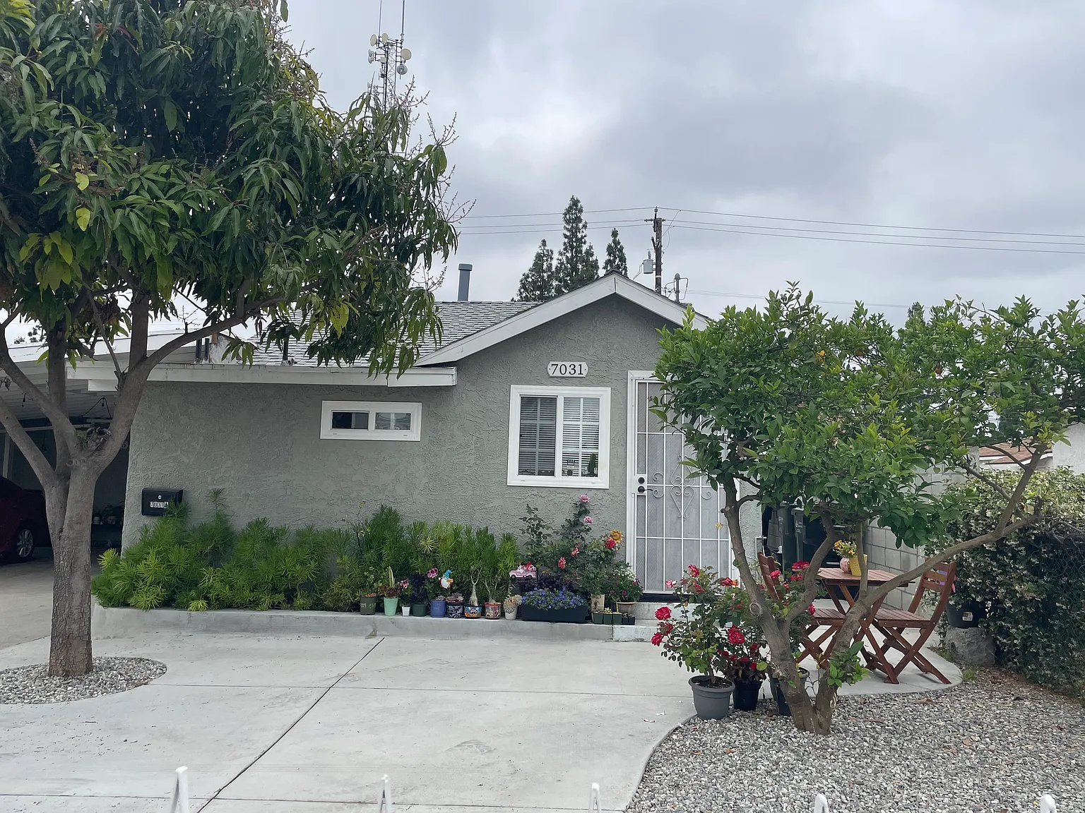 7031 Granger Ave — Photo 2