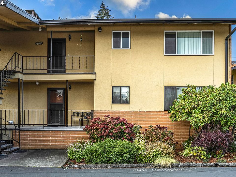 1st image of 1400 SE Lava Dr APT 22